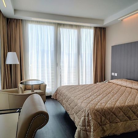 Hotel Datini براتو المظهر الخارجي الصورة