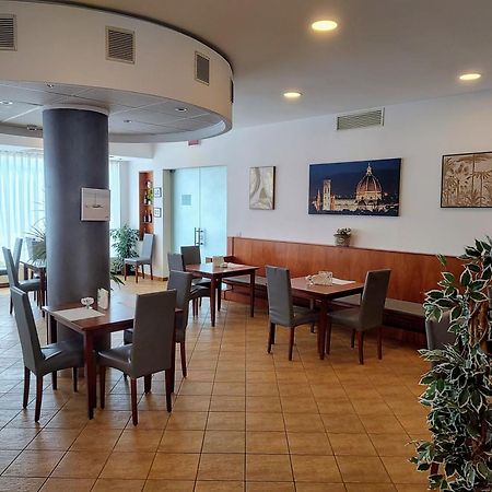 Hotel Datini براتو المظهر الخارجي الصورة