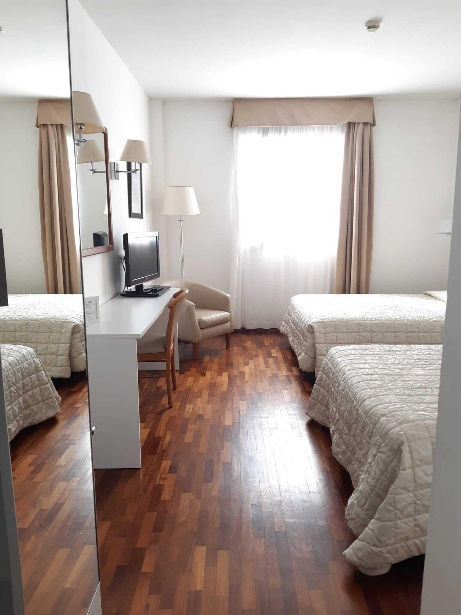 Hotel Datini براتو المظهر الخارجي الصورة